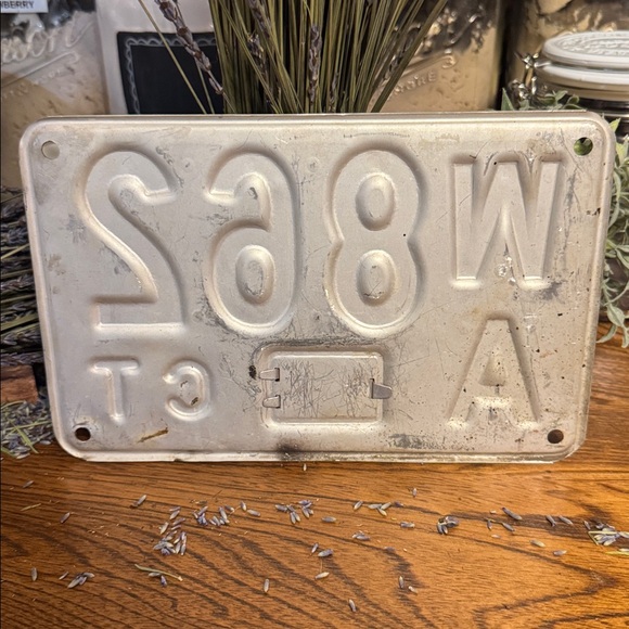 Vintage Conneticut Collectible
License Plate with ‘56 Metal tab - Picture 6 of 8